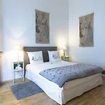 La Maison De Marc Bed and Breakfast 3*
