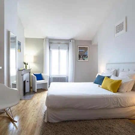 La Maison De Marc Frühstückspension *