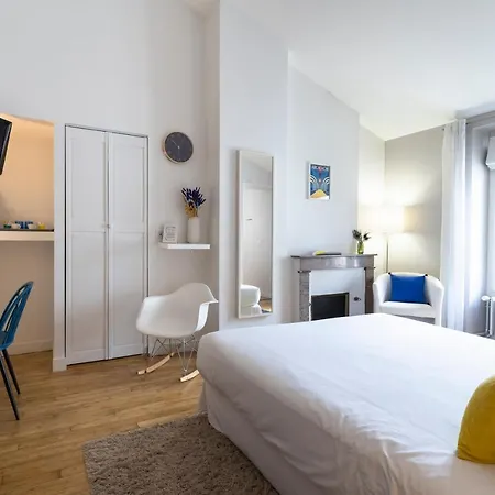La Maison De Marc Frühstückspension *